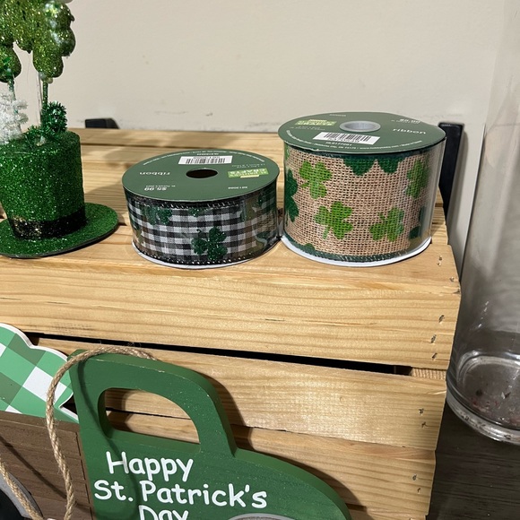 Assorted St. Patrick’s Day ☘️ Decorations. - Picture 5 of 7